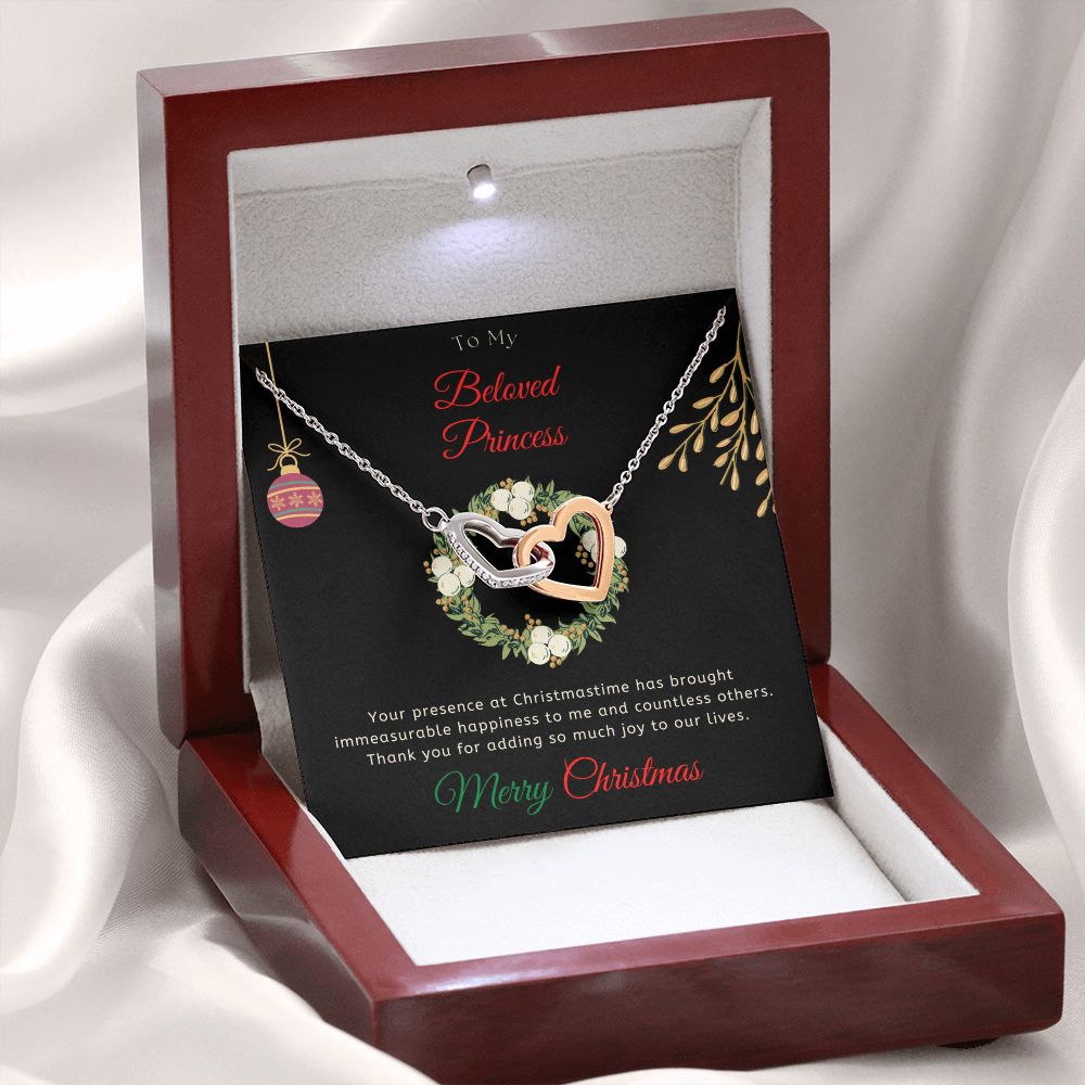 8 2022 Sept IntLock Necklace