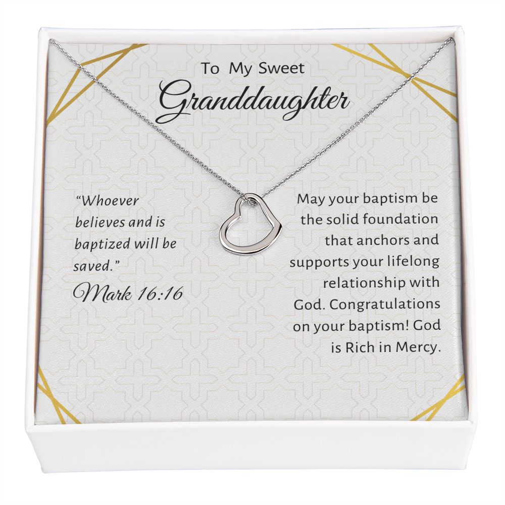 113 2022 Delicated Heart Necklace