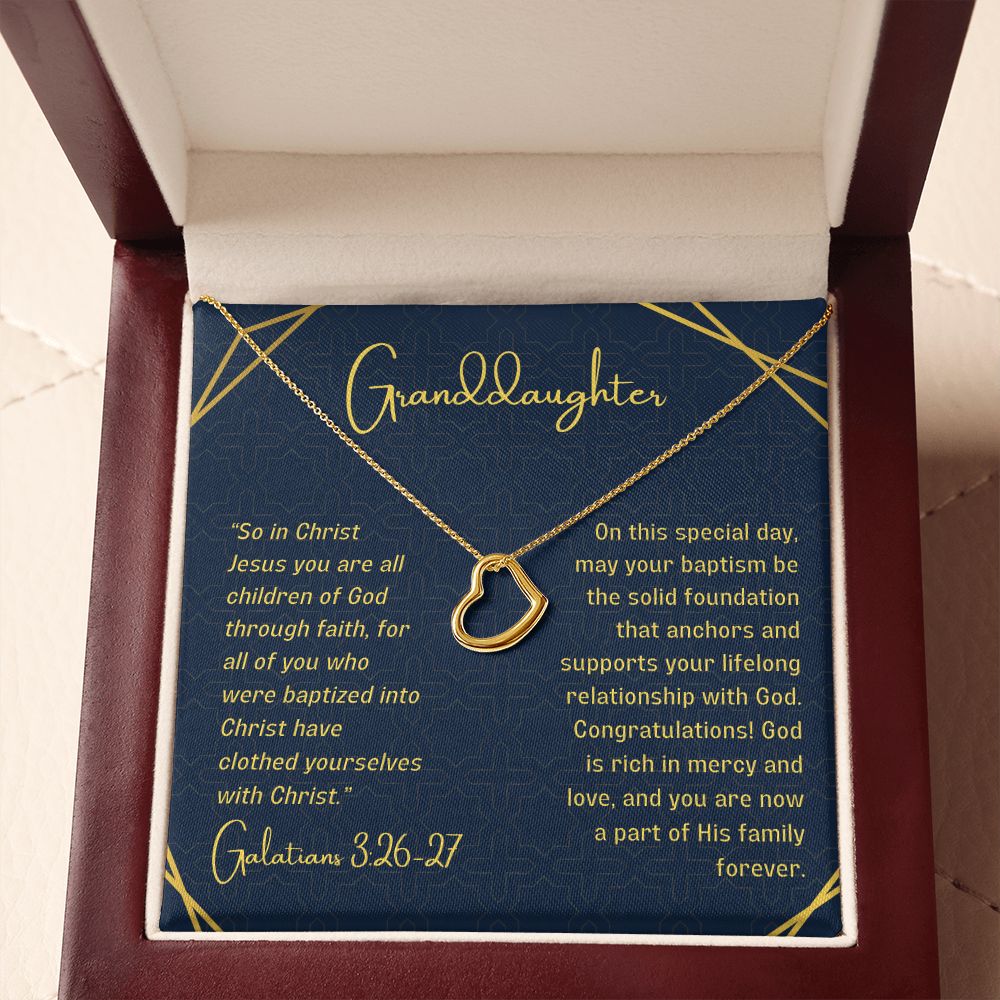 111 2022 Delicated Heart Necklace