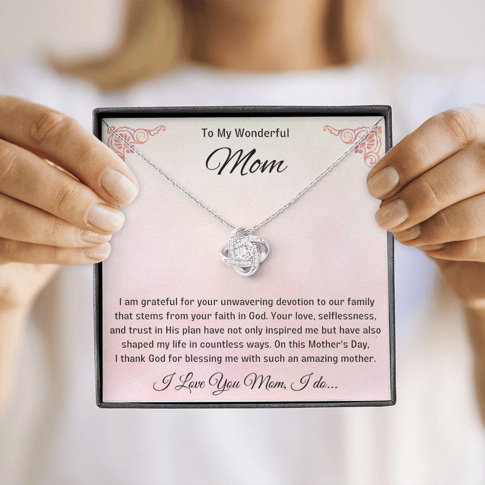 Mum Knot Necklace