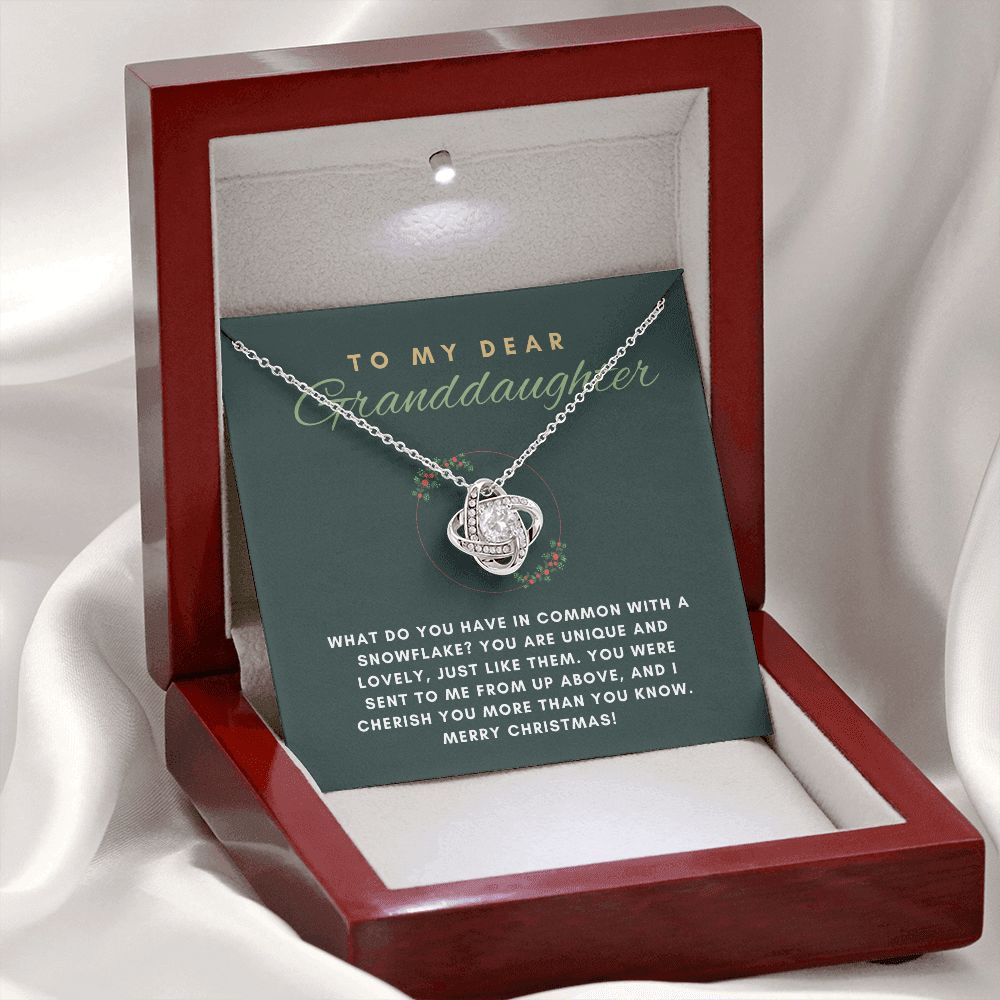 GDDR - Green 2022 Aug Knot Necklace Template