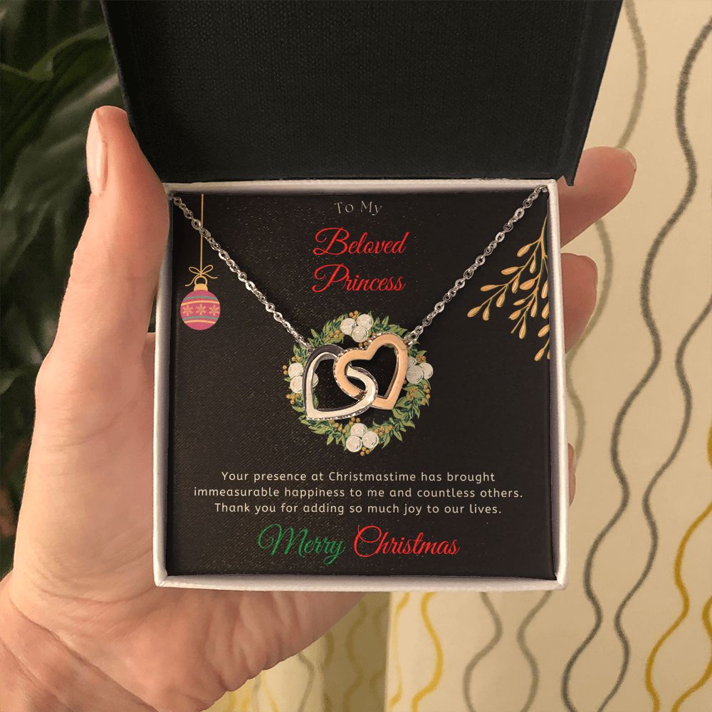 8 2022 Sept IntLock Necklace